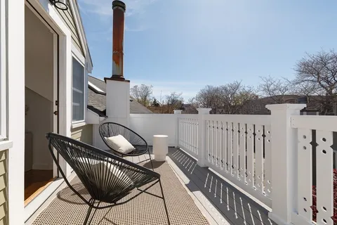 $1,525,000 | 31 Market Street, Unit B, Cambridge, MA 02139