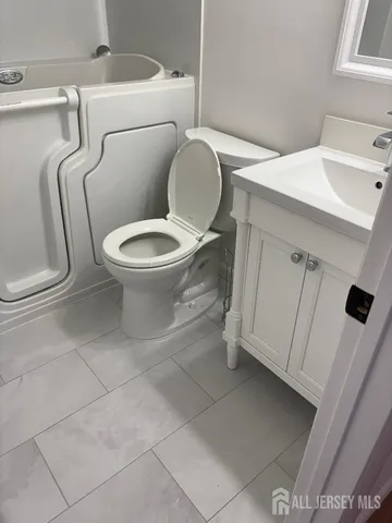 $634,700 | 42 Boulevard East, Keyport, NJ 07735