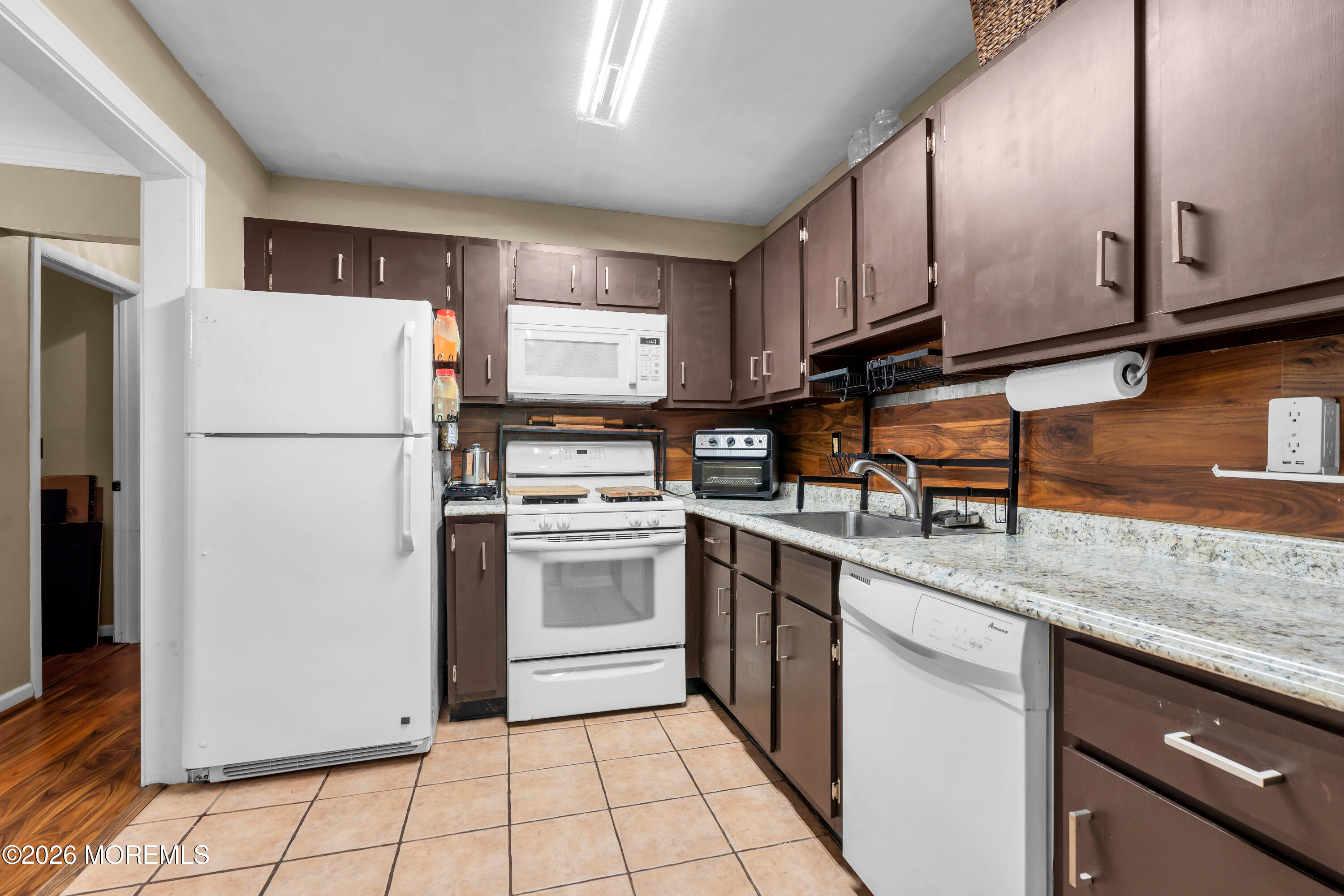 405 Geranium Court Jackson, NJ 08527 - Photo 17 of 23 17-print-DSC03936