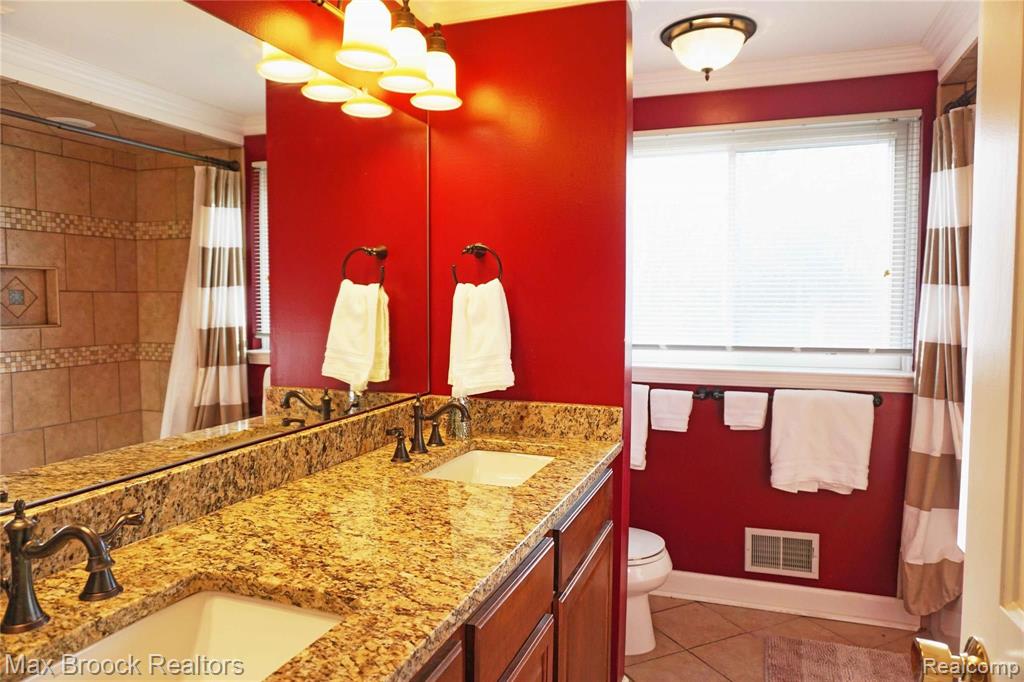 35718 Johnstown Road Farmington Hills, MI 48335 - Photo 20 of 31