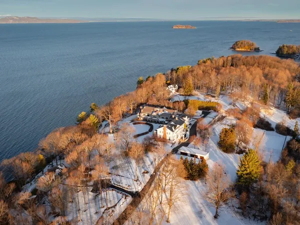 $1,030,000 | 345 Morgan Drive, Shelburne, VT 05482