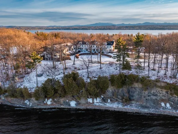 $1,030,000 | 345 Morgan Drive, Shelburne, VT 05482