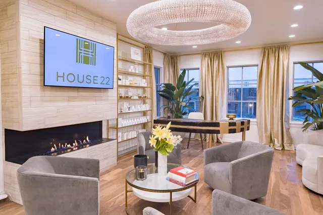 $7,995,000 | 22 East Elm Street, Chicago, IL 60611