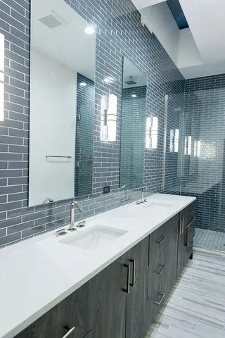 $7,995,000 | 22 East Elm Street, Chicago, IL 60611