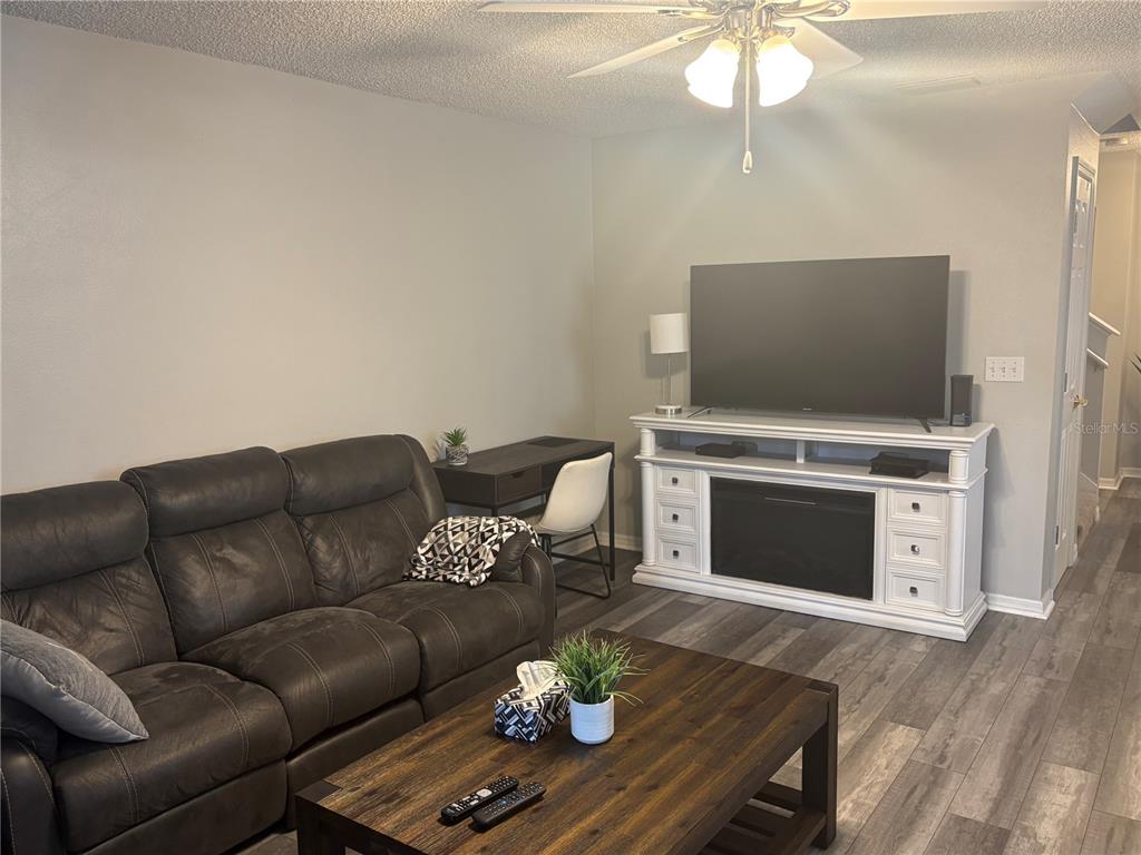9122 Jake's Path Largo, FL 33771 - Photo 10 of 34