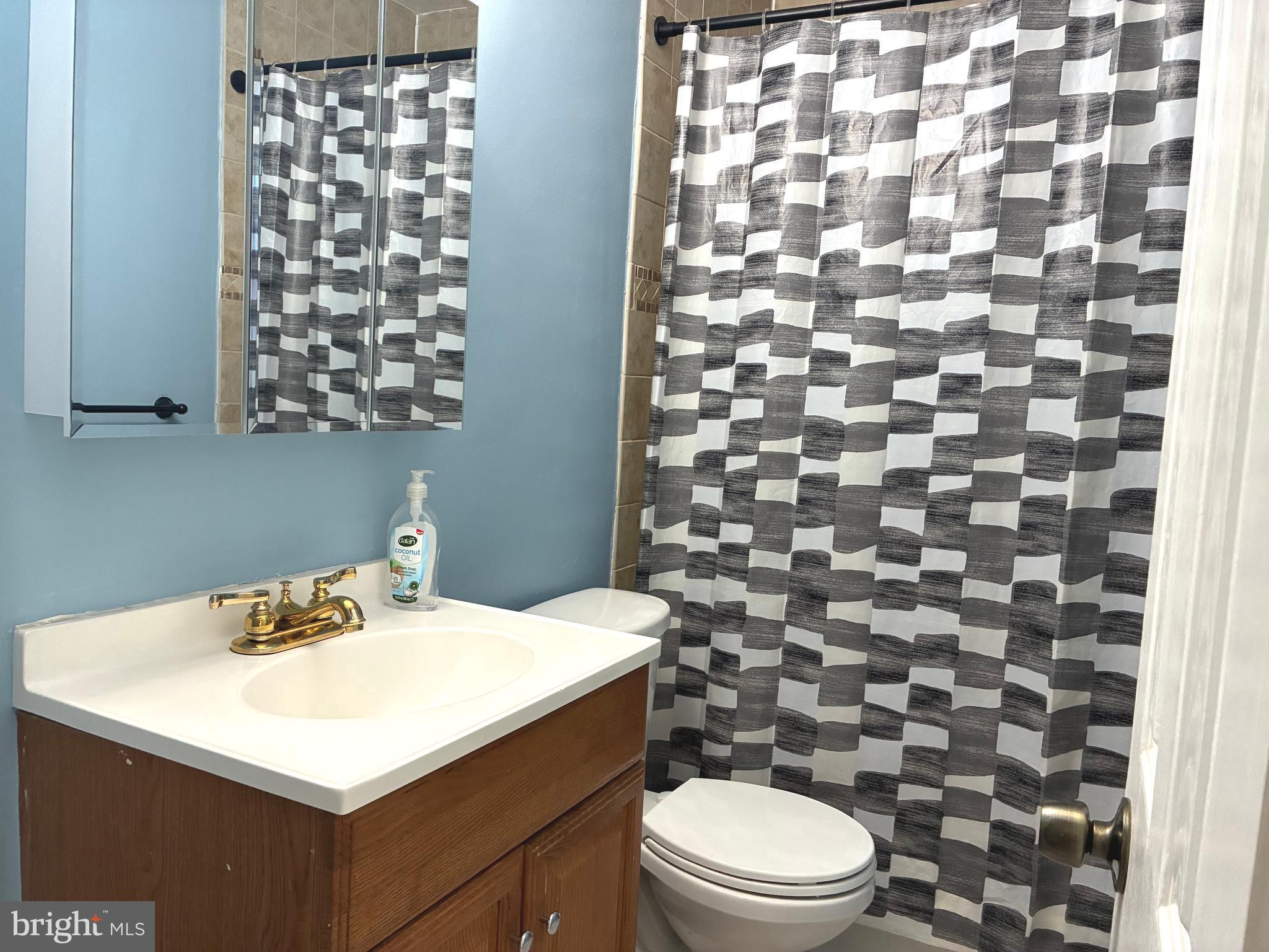 5112 Hollywood Road College Park, MD 20740 - Photo 13 of 28 Main Floor Restroom