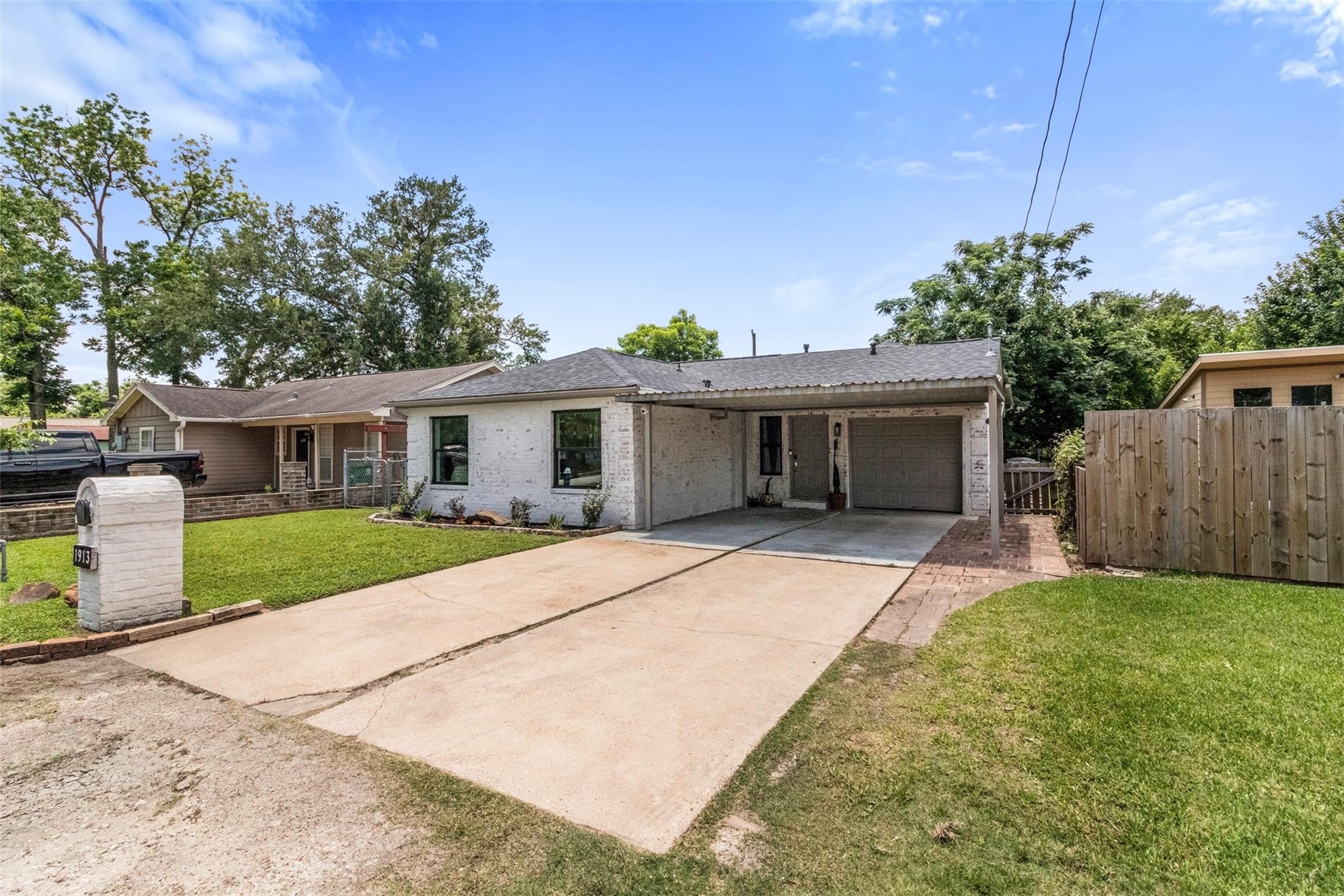 1913 Thonig Road Houston, TX 77055 - Photo 30 of 41 Gallery Image 30