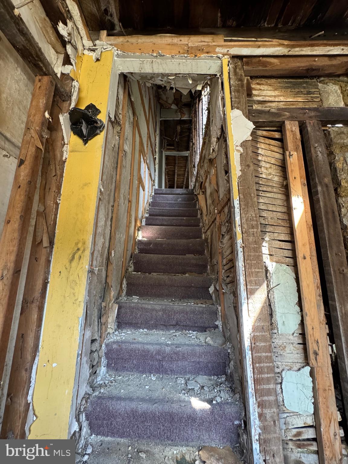 426 Centre Street Ashland, PA 17921 - Photo 13 of 78 a view of a house with a door