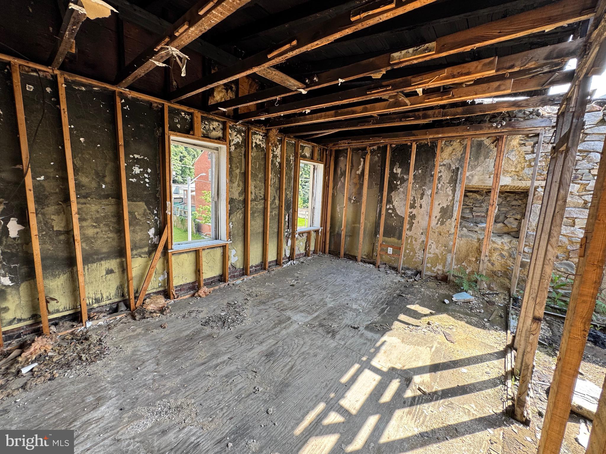426 Centre Street Ashland, PA 17921 - Photo 36 of 78 a view of a porch with a backyard