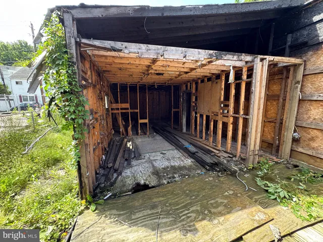 a view of under construction room