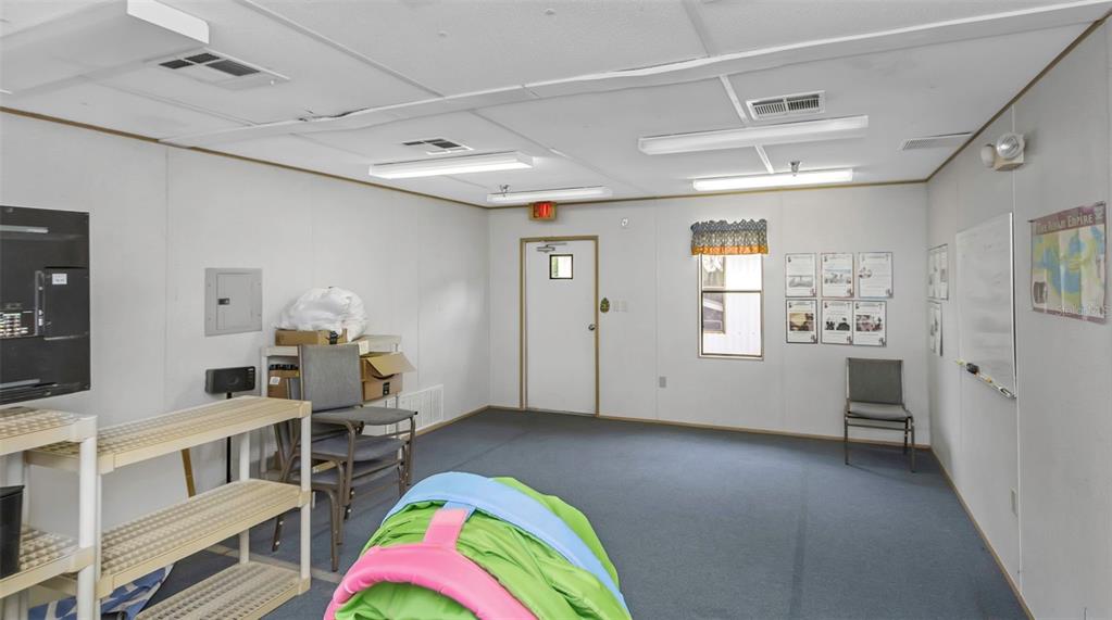 17500 Marsh Road Lutz, FL 33558 - Photo 72 of 80 a workspace with furniture and window