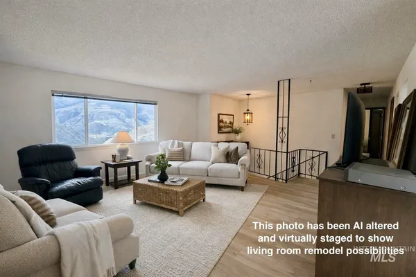 $899,900 | 252 Wingfield Lane, White Bird, ID 83554