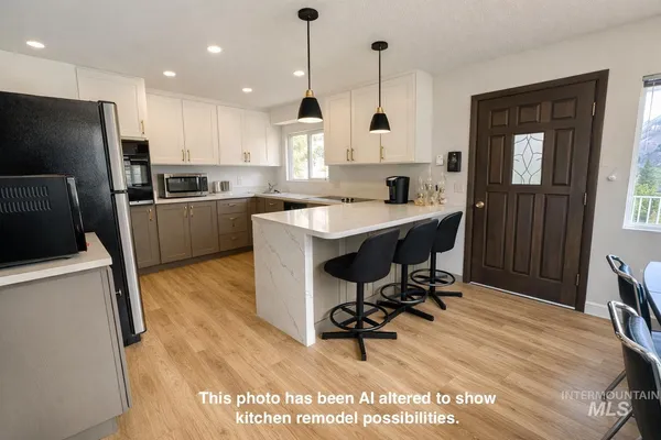 $899,900 | 252 Wingfield Lane, White Bird, ID 83554