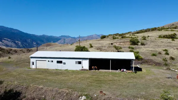 $899,900 | 252 Wingfield Lane, White Bird, ID 83554