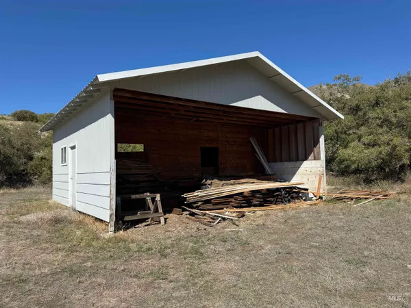 $899,900 | 252 Wingfield Lane, White Bird, ID 83554