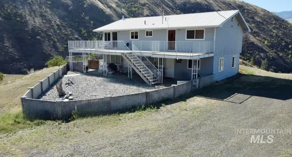 $899,900 | 252 Wingfield Lane, White Bird, ID 83554