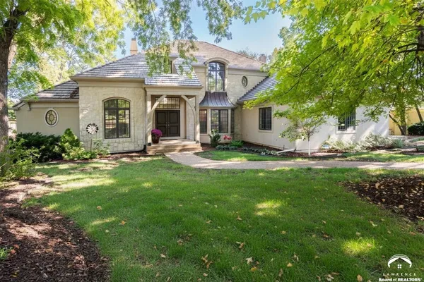 $1,270,000 | 204 Fall Creek Road, Lawrence, KS 66049