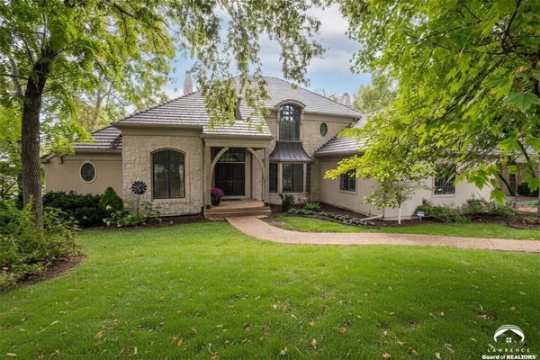 $1,270,000 | 204 Fall Creek Road, Lawrence, KS 66049