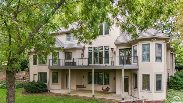 $1,270,000 | 204 Fall Creek Road, Lawrence, KS 66049