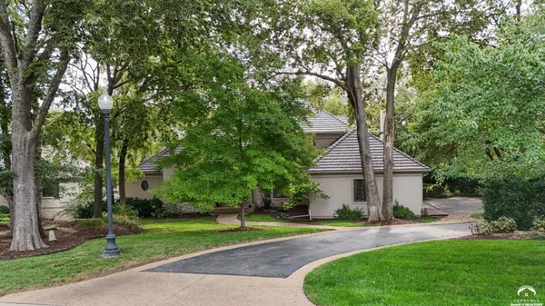 $1,270,000 | 204 Fall Creek Road, Lawrence, KS 66049