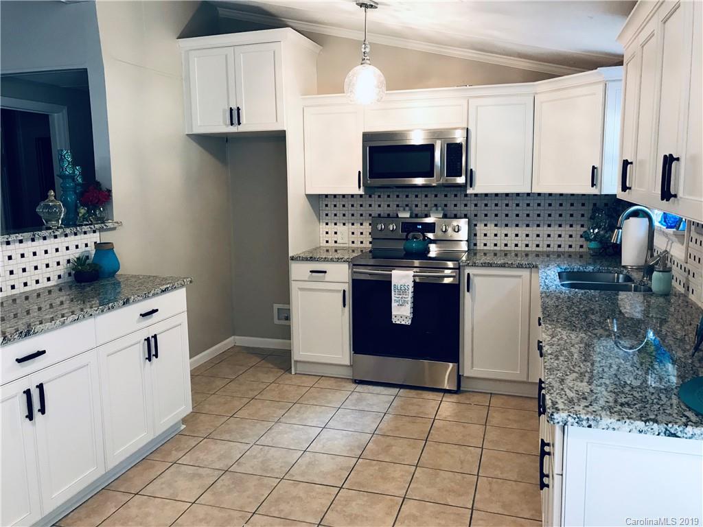 247 Salemview Road Gastonia, NC 28052 - Photo 4 of 28 Gallery Image 4