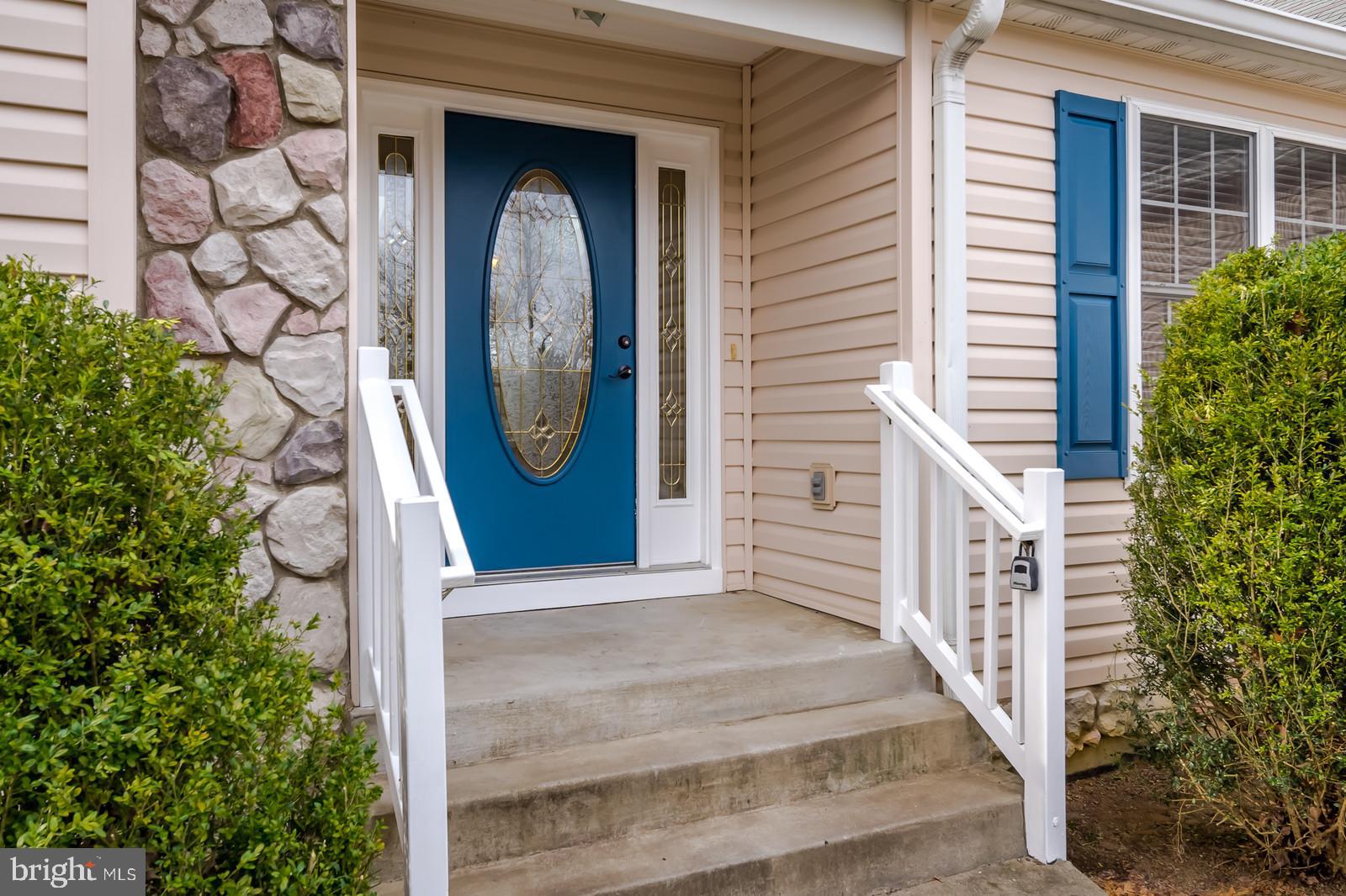 205 Freedom Road Locust Grove, VA 22508 - Photo 3 of 34