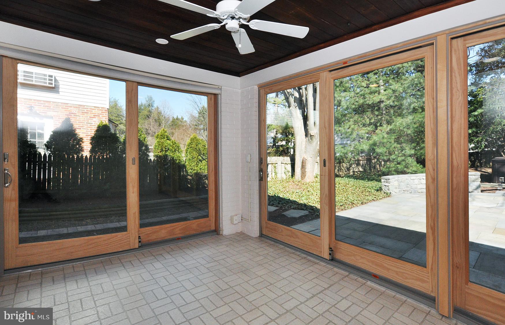5715 Ogden Road Bethesda, MD 20816 - Photo 11 of 30 Interior (General); Sun Room