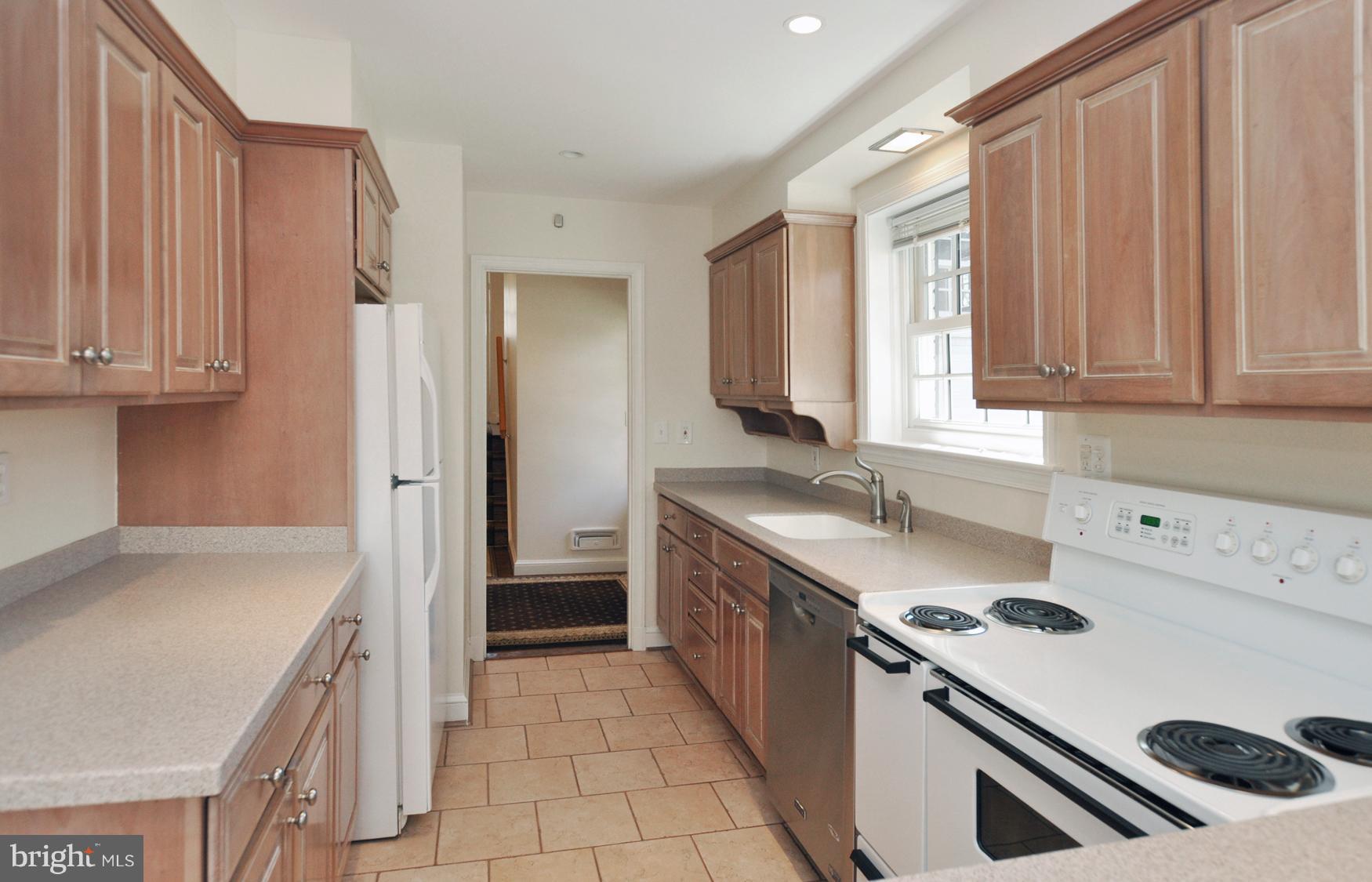 5715 Ogden Road Bethesda, MD 20816 - Photo 18 of 30 Kitchen