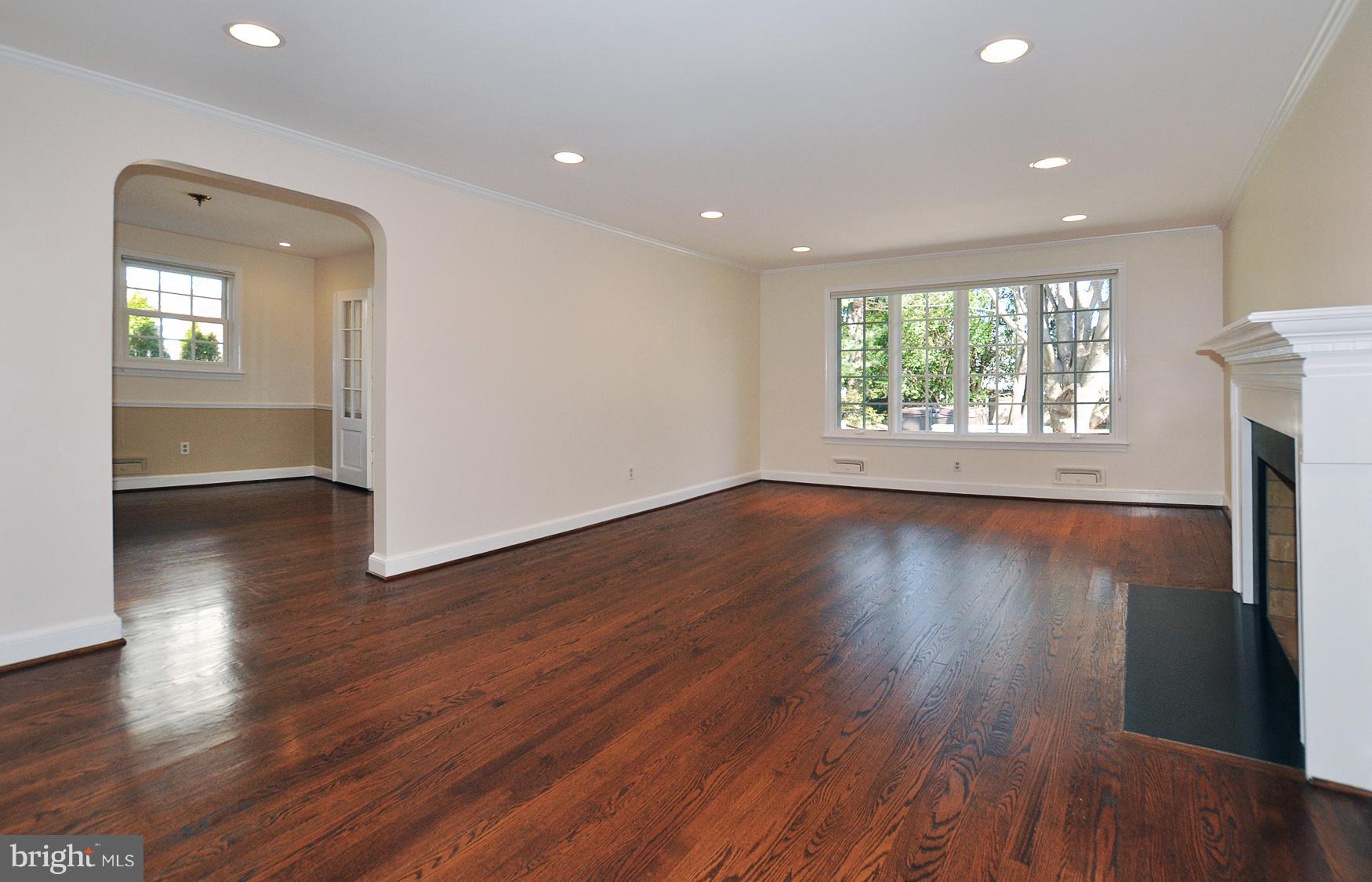 5715 Ogden Road Bethesda, MD 20816 - Photo 4 of 30 Living Room