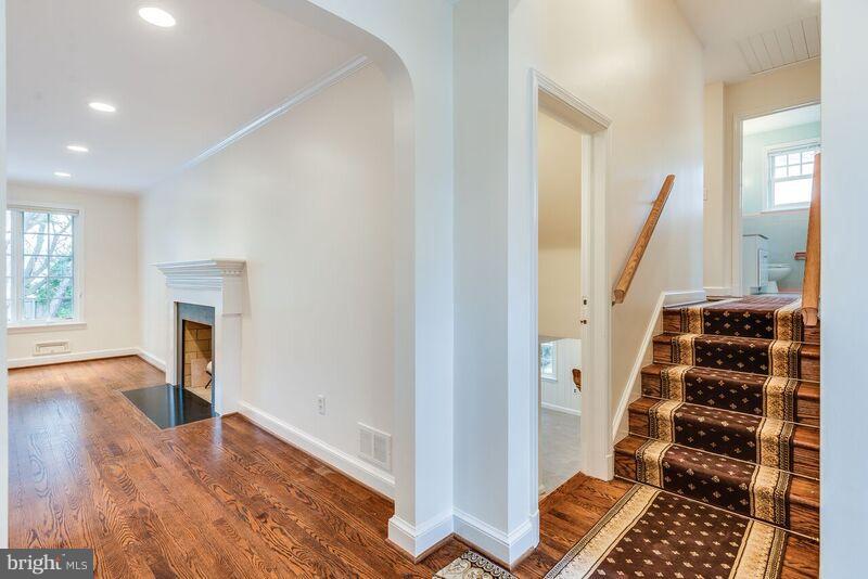 5715 Ogden Road Bethesda, MD 20816 - Photo 6 of 30 Interior (General); Foyer