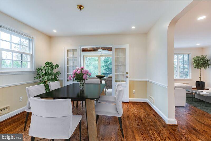 5715 Ogden Road Bethesda, MD 20816 - Photo 7 of 30 Dining Room; Virtual Staging