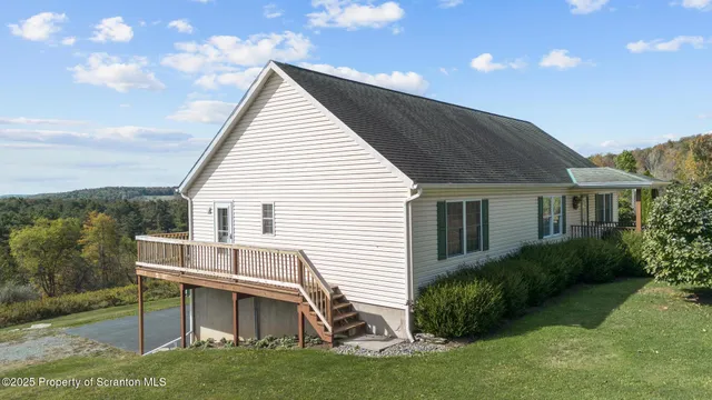 $399,000 | 1336 Bush Road, Montrose, PA 18801