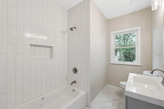 $274,900 | 450 Ave B Northeast, Winter Haven, FL 33881