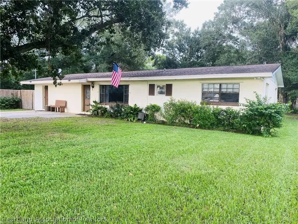 $1,800 | 1723 Amber Lane, Lake Placid, FL 33852