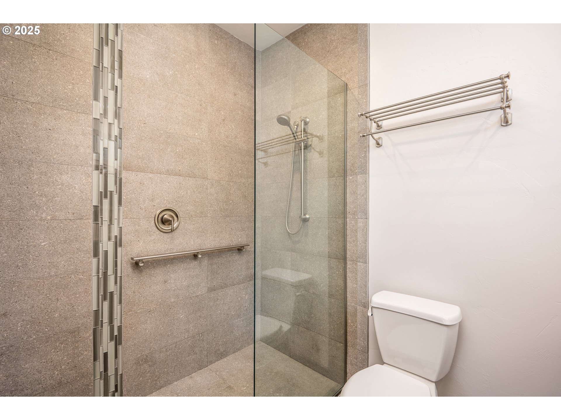 2355 Pioneer Pike Eugene, OR 97401 - Photo 22 of 29 a bathroom with a shower and a toilet