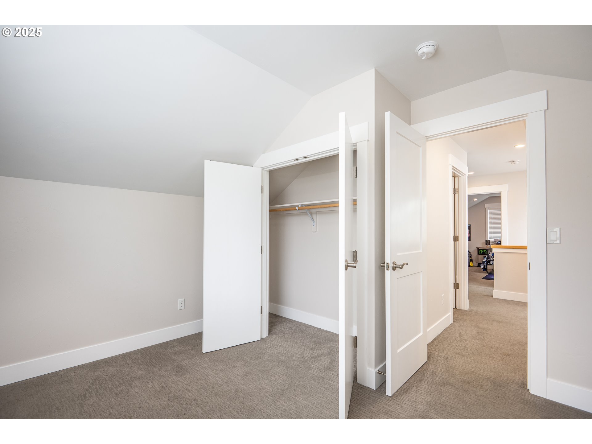 2355 Pioneer Pike Eugene, OR 97401 - Photo 10 of 29 a view interior of the house