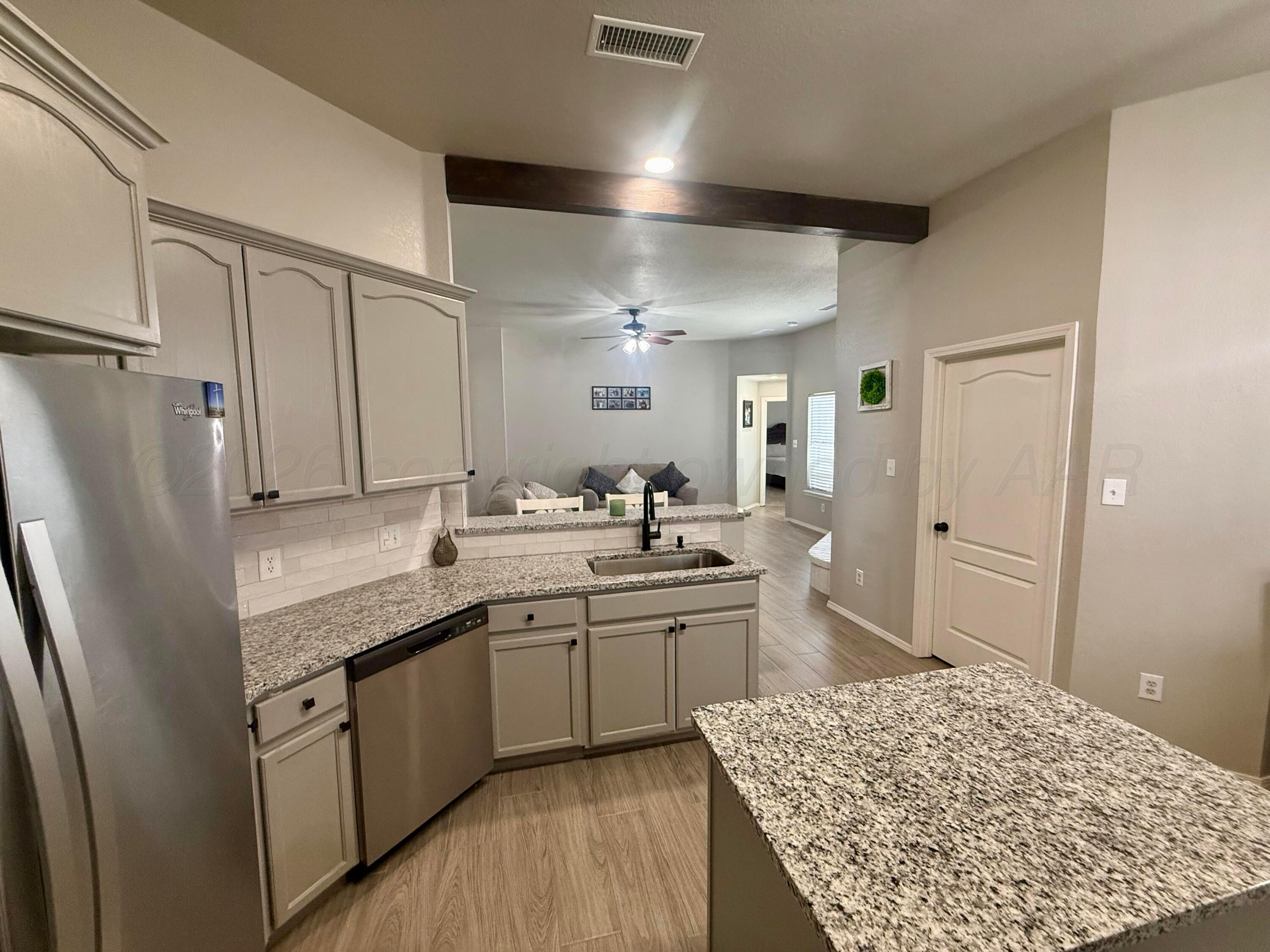 1007 Pagoda Drive Amarillo, TX 79110 - Photo 13 of 30 Kitchen
