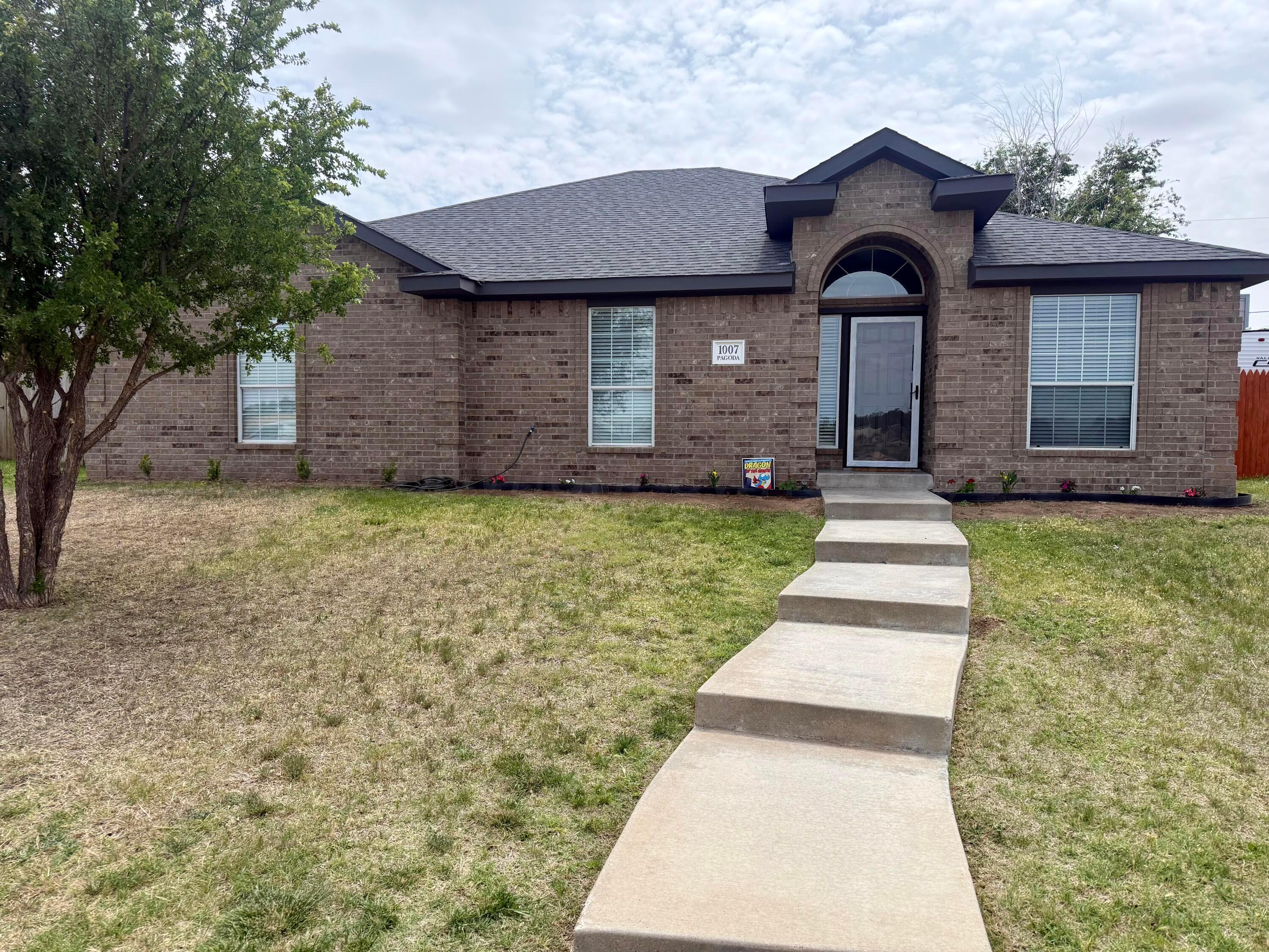 1007 Pagoda Drive Amarillo, TX 79110 - Photo 30 of 30 Front of house