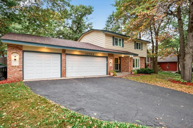 $449,999 | 12092 Butternut Street Northwest, Coon Rapids, MN 55448