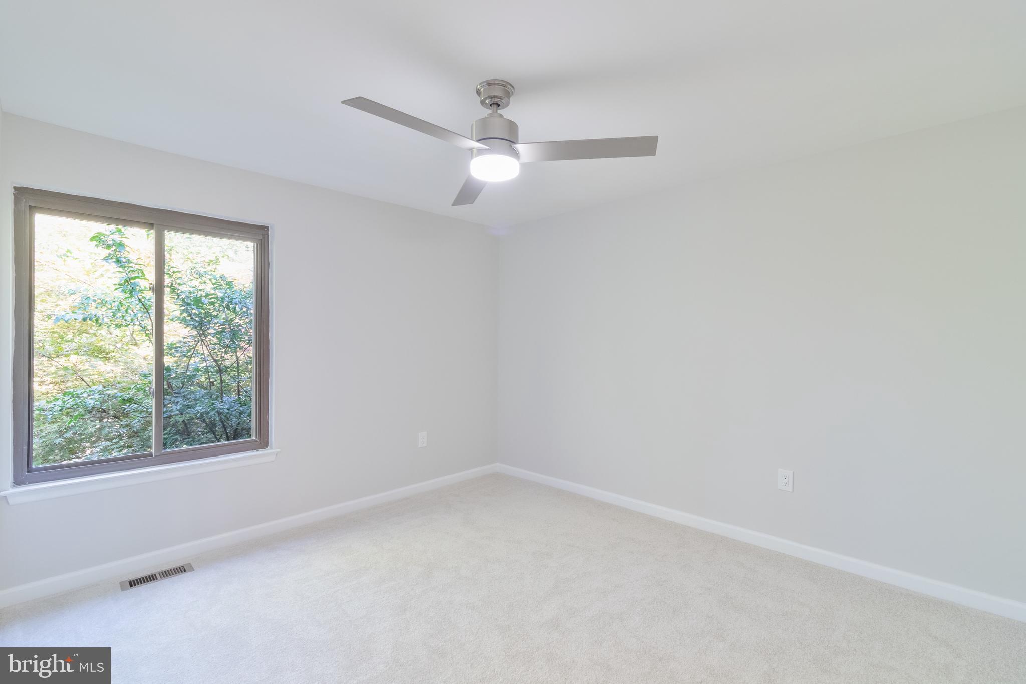8748 Ridge Hollow Court Springfield, VA 22152 - Photo 18 of 28 Gallery Image 18