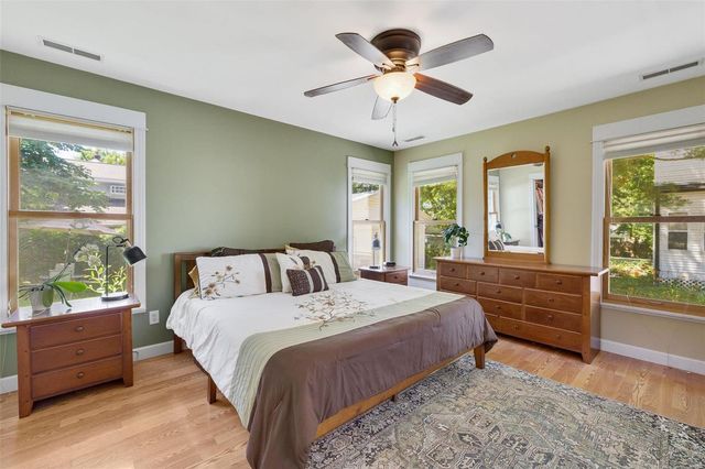 $455,000 | 3355 Oxford Boulevard, Maplewood, MO 63143