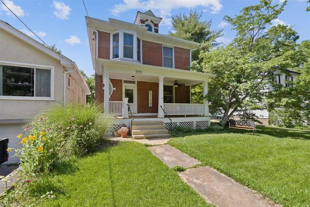$455,000 | 3355 Oxford Boulevard, Maplewood, MO 63143
