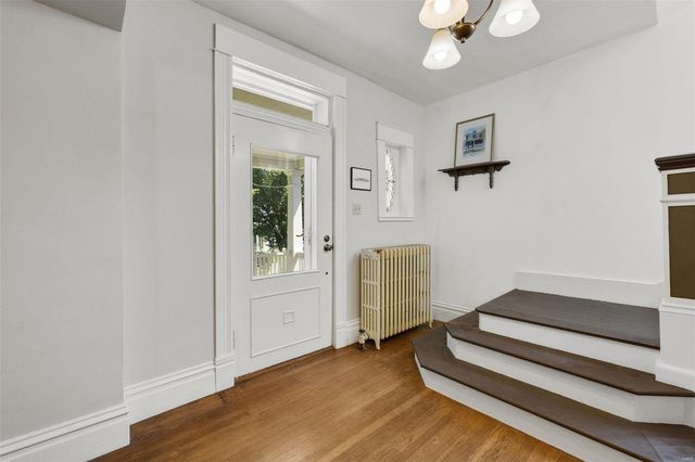 $455,000 | 3355 Oxford Boulevard, Maplewood, MO 63143