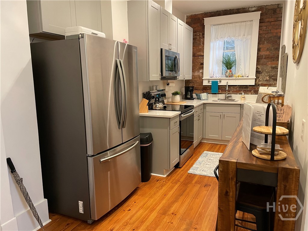210 East State Street Savannah, GA 31401 - Photo 11 of 36