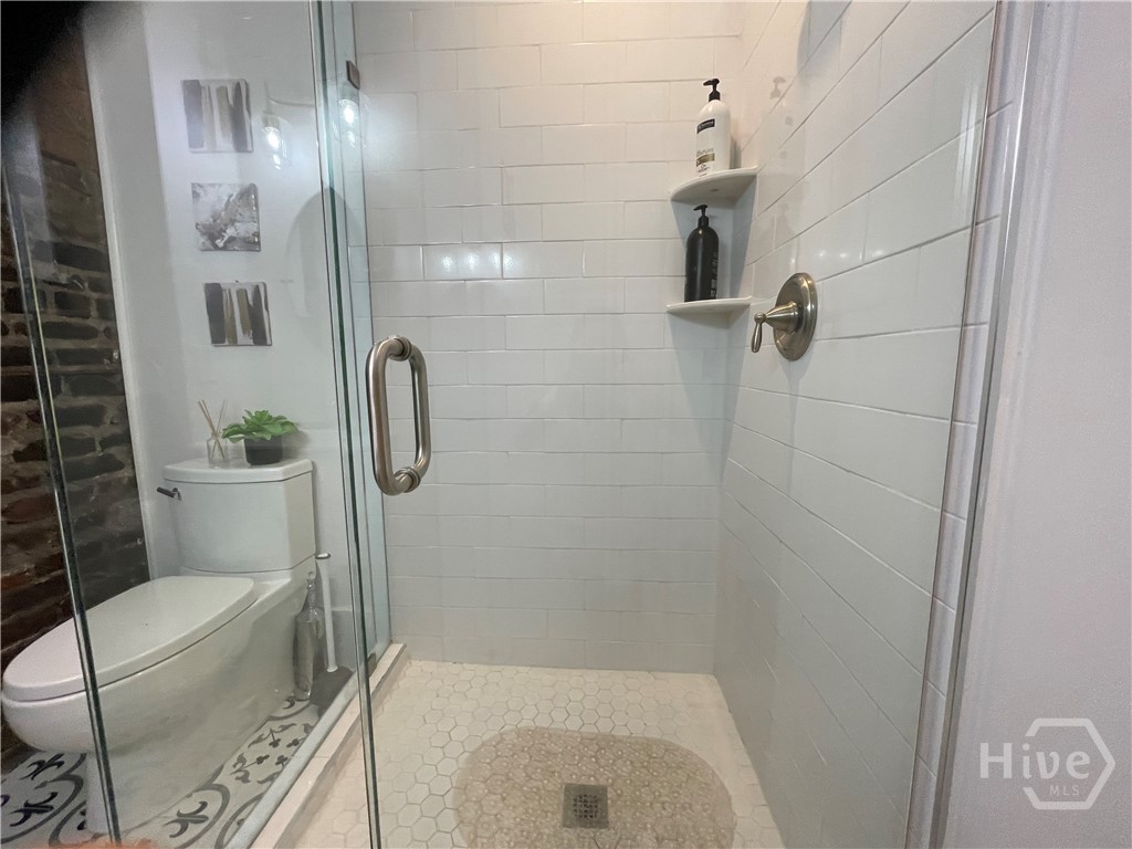 210 East State Street Savannah, GA 31401 - Photo 14 of 36