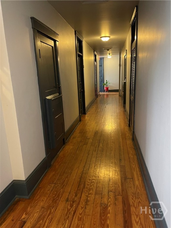 210 East State Street Savannah, GA 31401 - Photo 36 of 36 Building Hallway