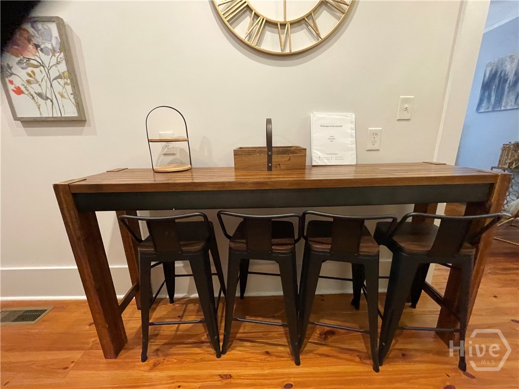 210 East State Street Savannah, GA 31401 - Photo 7 of 36