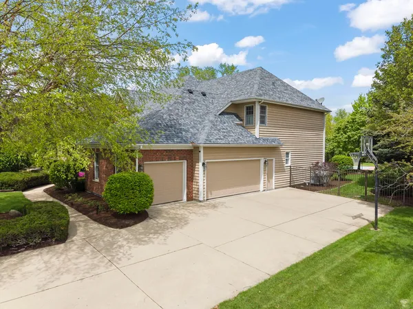 $1,050,000 | 3803 Royal Portrush Drive, Naperville, IL 60564