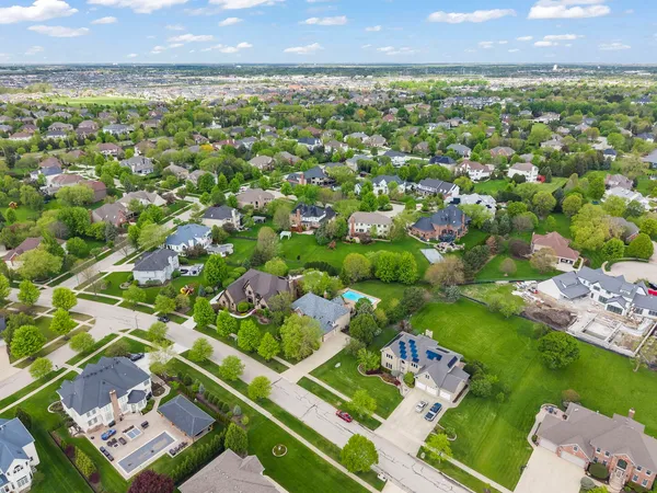$1,050,000 | 3803 Royal Portrush Drive, Naperville, IL 60564