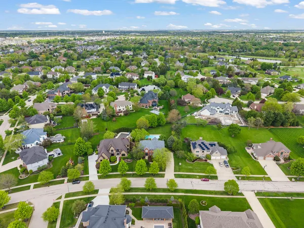 $1,050,000 | 3803 Royal Portrush Drive, Naperville, IL 60564